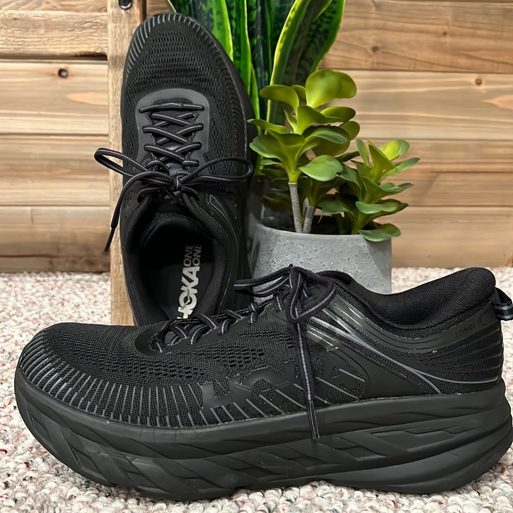HOKA Women's Bondi 7 Running Shoes